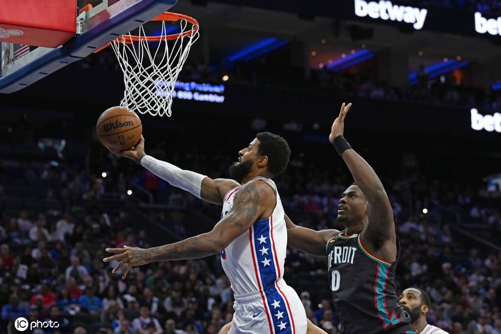 马克西23分哈里斯19分杜伦16+7 活塞力克76人迎三连胜